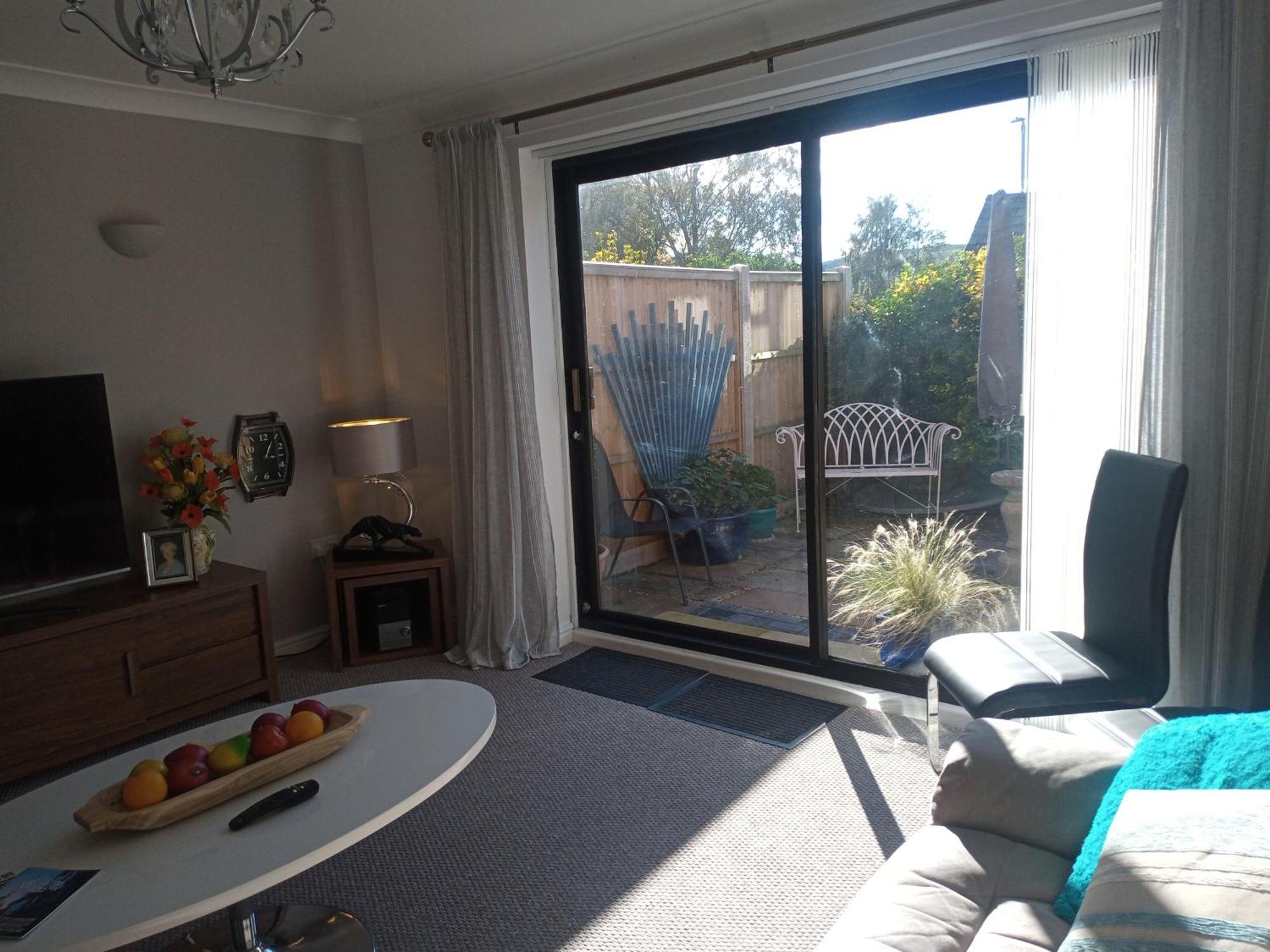 Ludlow Mews Town House With Free Parking ภายนอก รูปภาพ
